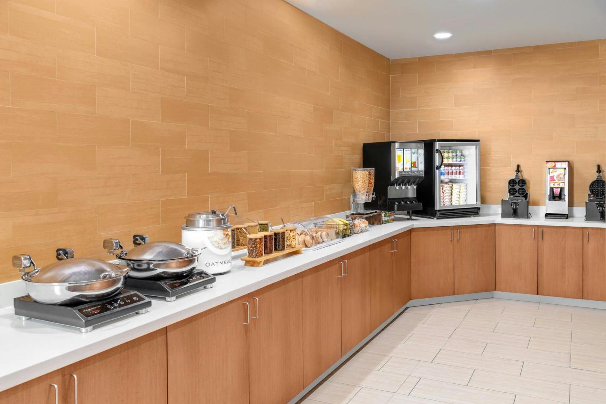 Springhill Suites Detroit Auburn Hills Exterior photo